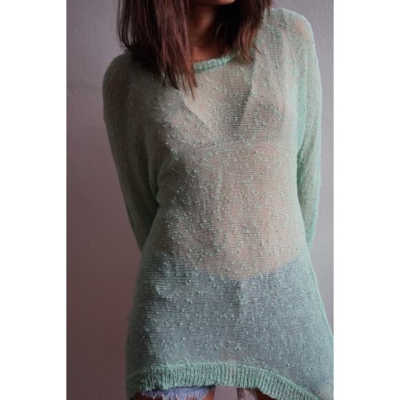 GREEN FLOWY SWEATERY TOP - Picture 2 of 4